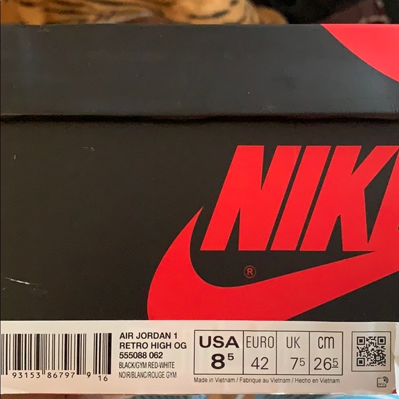 Air Jordan 1 Retro High OG - Picture 5 of 5